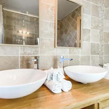 Homey Hanna - Au Pied Du Tram / Parking Gratuit / Balcon Prive / Wifi Gratuit Annemasse